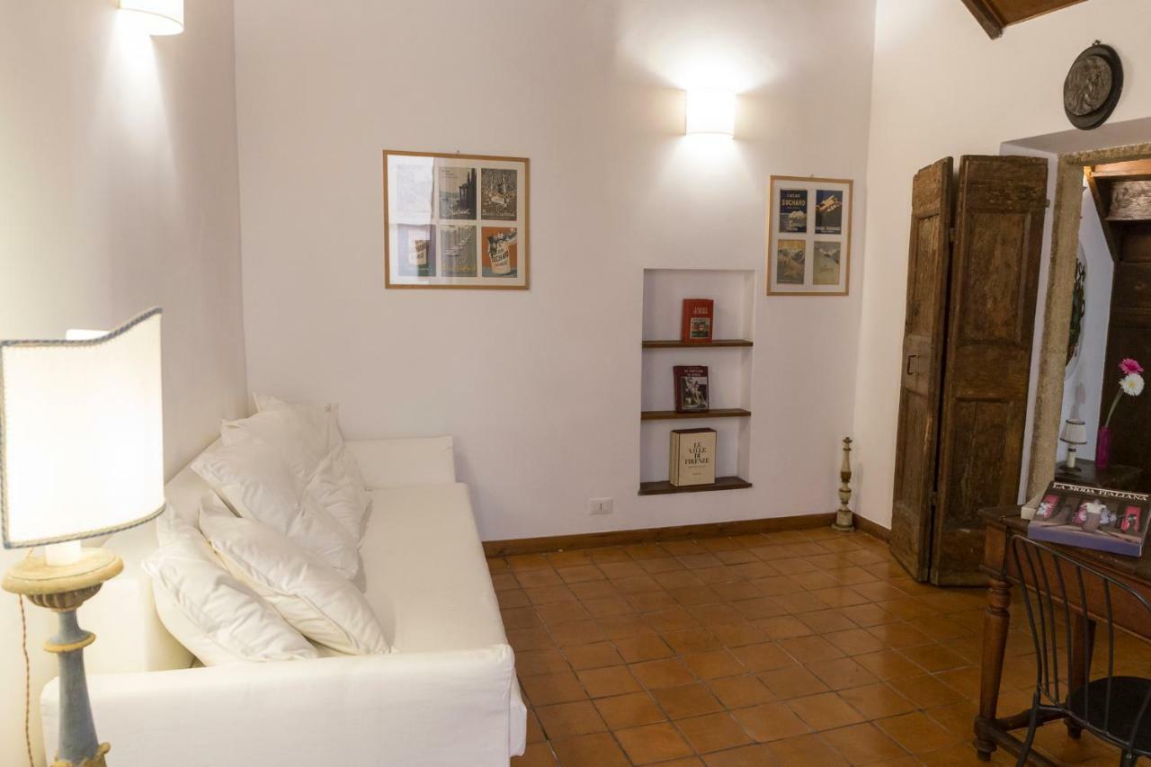 Behind Navona Apartment Rome